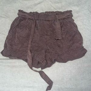 American Eagle maroon tie shorts size medium